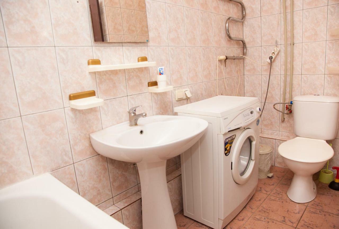 Semi-Luxury Apt On 82 Nezalezhnoi Ukrаiny Street Near Intourist Hotel Zaporizhia Zewnętrze zdjęcie
